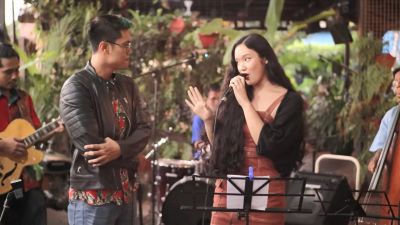 Bawakan Lagu R&B Legend ‘Hit the Road Jack’, Marcella Dee Tampil Kompak Bareng Phil Antonio