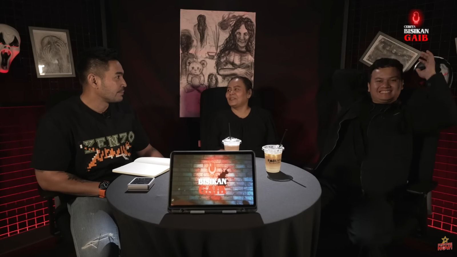 Bagas Comic 8 & Mama Bongkar Pengalaman Mistis di YouTube Robby Purba