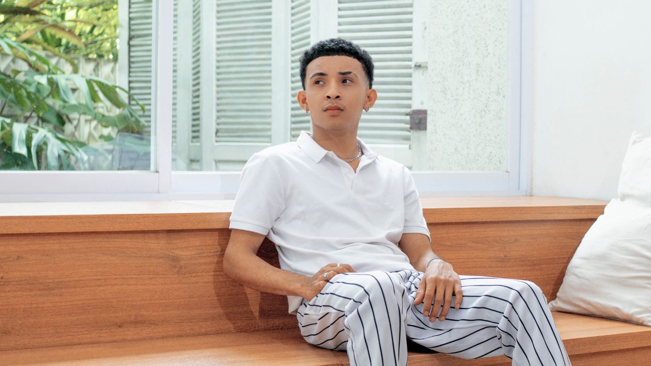 Jun Kiki Ungkap Kisah Cinta yang Tak Terbalas Lewat Mini Album 'RINDU'